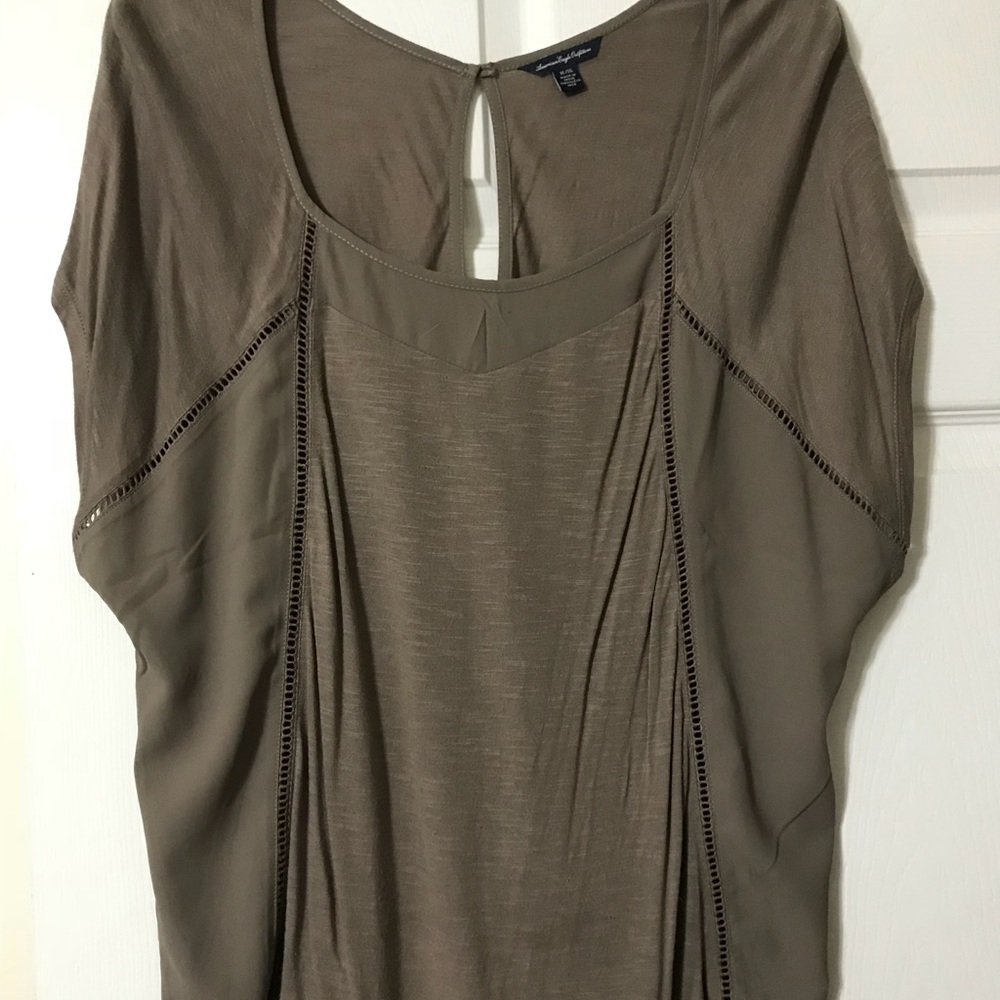 Women’s American Eagle top